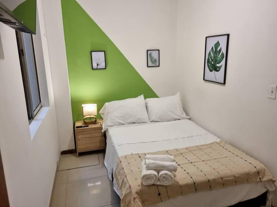 El Jardin De Manila Apartment Меделин Екстериор снимка