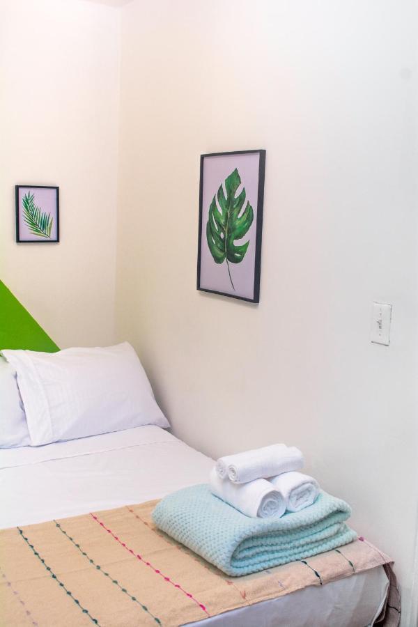 El Jardin De Manila Apartment Меделин Екстериор снимка