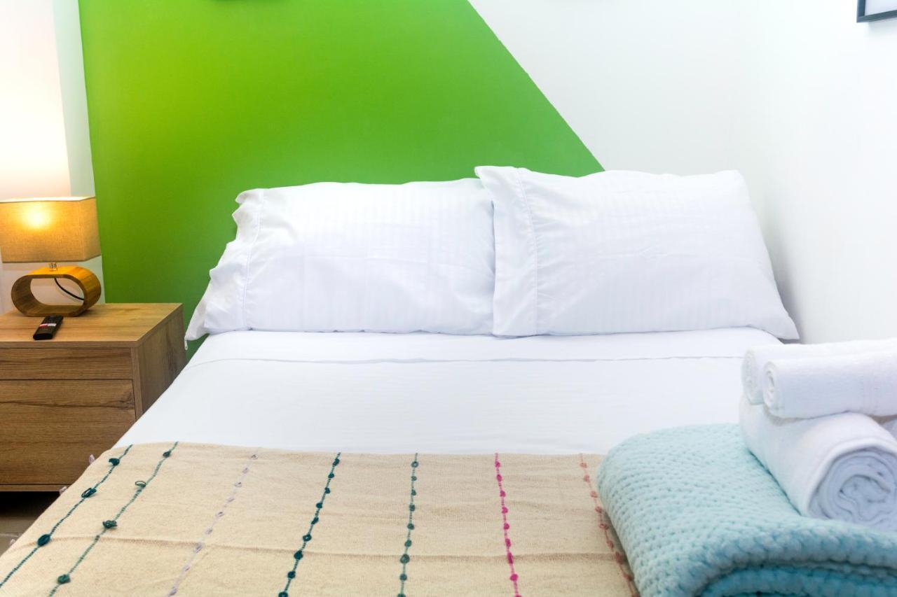 El Jardin De Manila Apartment Меделин Екстериор снимка