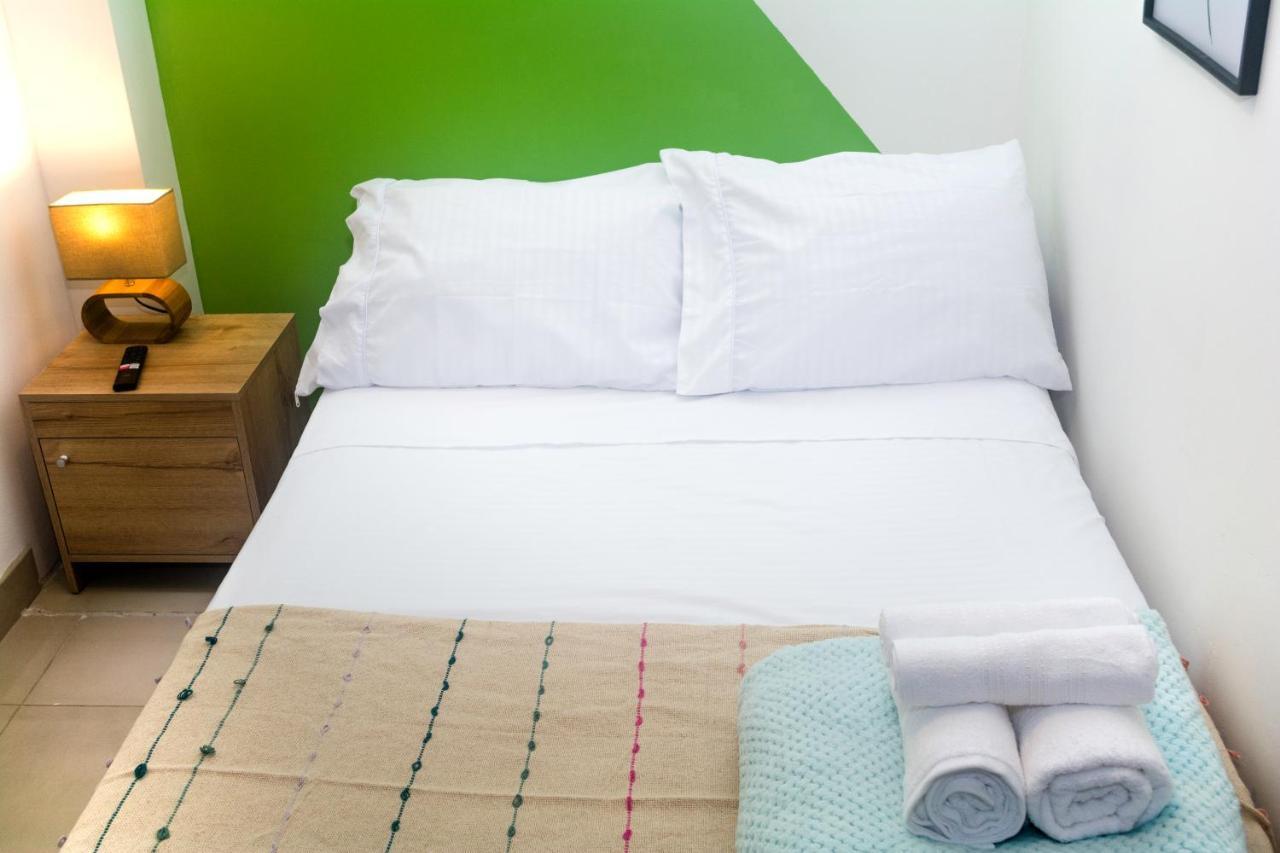 El Jardin De Manila Apartment Меделин Екстериор снимка