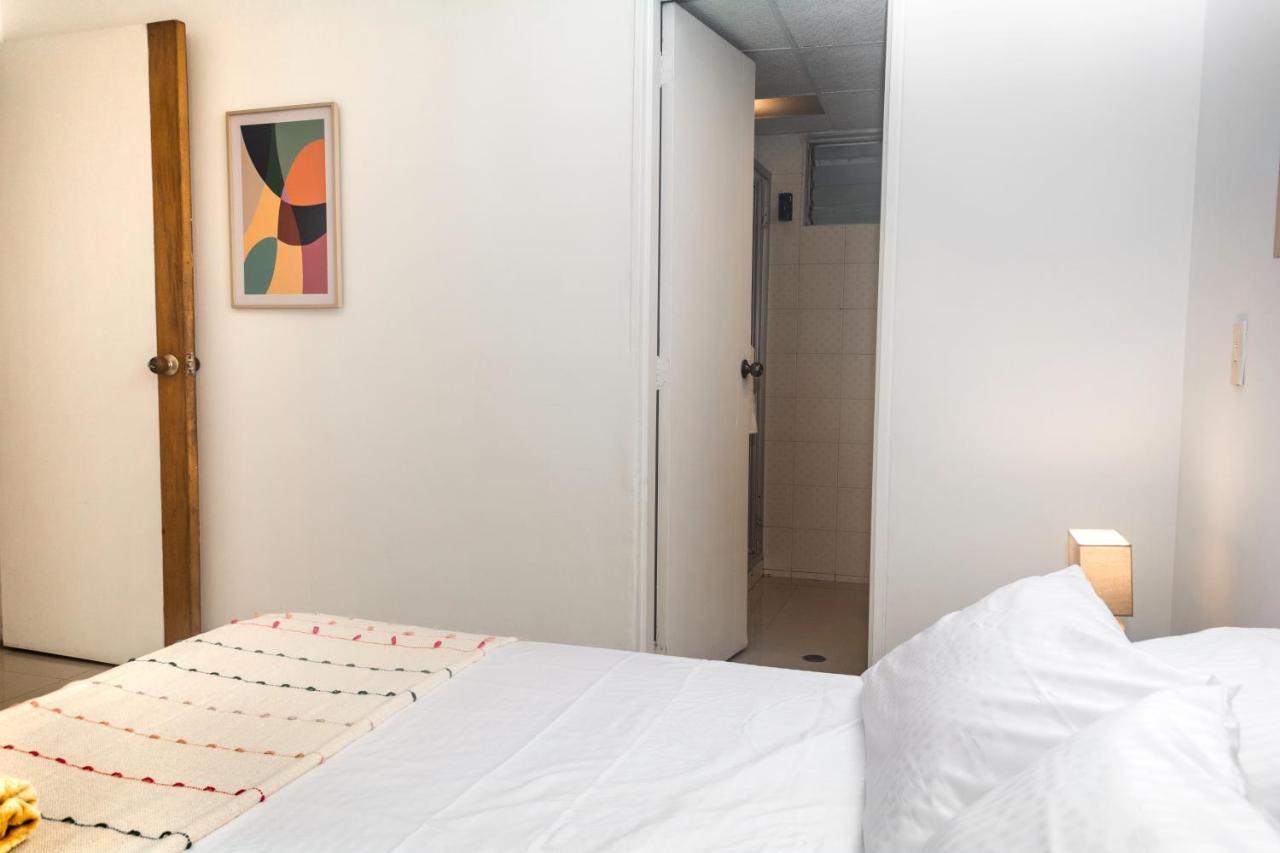 El Jardin De Manila Apartment Меделин Екстериор снимка