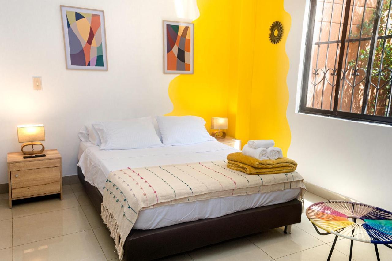 El Jardin De Manila Apartment Меделин Екстериор снимка