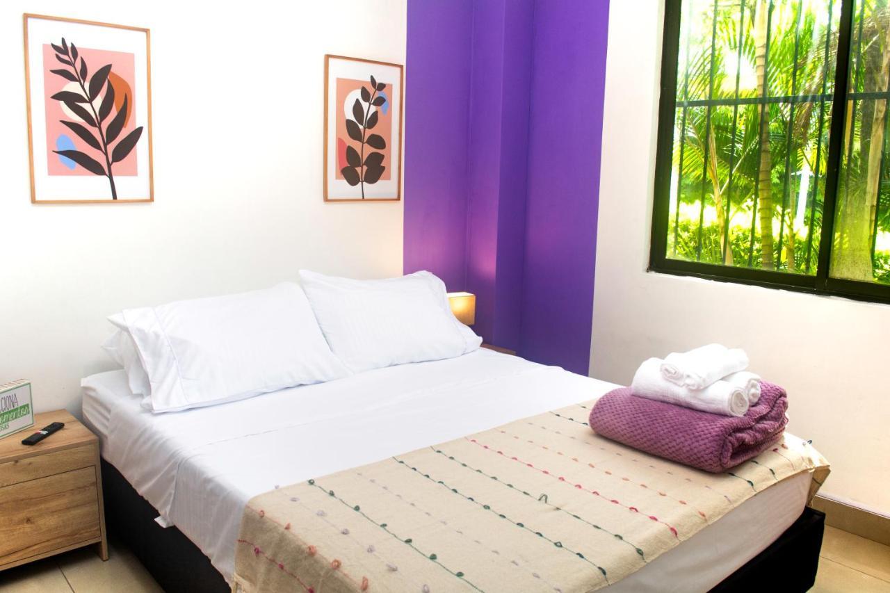 El Jardin De Manila Apartment Меделин Екстериор снимка